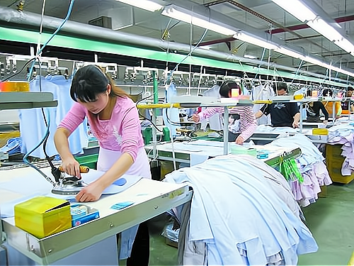 开服装厂亏死了,如何正确运营?